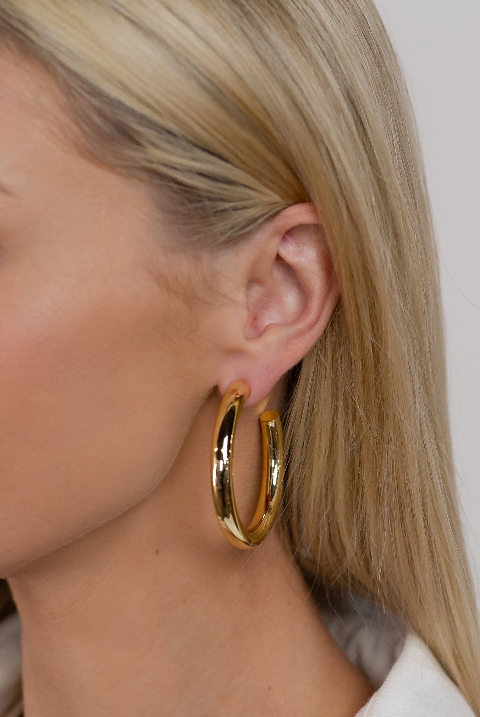 2" Harlowe Hoops-Earrings-The Sis Kiss®-Urban Threadz Boutique, Women's Fashion Boutique in Saugatuck, MI