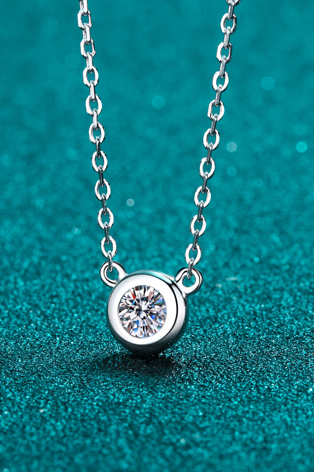 Moissanite Round Pendant Chain Necklace-Trendsi-Urban Threadz Boutique, Women's Fashion Boutique in Saugatuck, MI